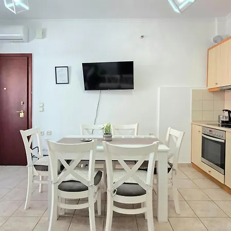 2 Bedroom Apartment *